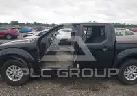2017 Nissan FRONTIER фото