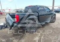 2017 Nissan FRONTIER фото