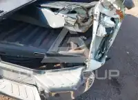 2017 Nissan FRONTIER фото