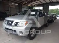 2017 Nissan FRONTIER photo