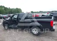 2017 Nissan FRONTIER фото