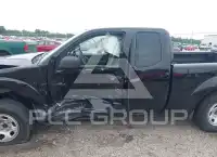 2017 Nissan FRONTIER фото
