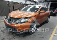 2017 Nissan ROGUE photo