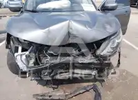 2017 Nissan ROGUE фото