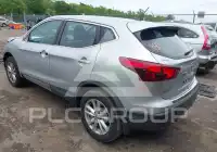 2017 Nissan ROGUE photo