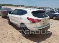 2017 Nissan ROGUE photo