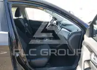 2017 Nissan ROGUE photo