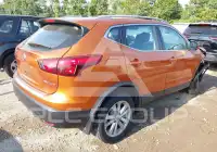 2017 Nissan ROGUE photo