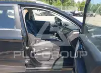 2017 Nissan ROGUE photo