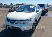 2017 Nissan ROGUE photo