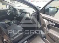 2017 Nissan ROGUE photo
