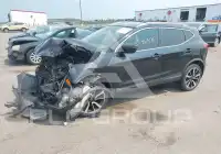 2017 Nissan ROGUE photo