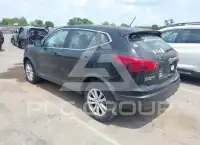 2017 Nissan ROGUE photo