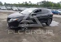 2017 Nissan ROGUE photo