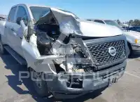 2017 Nissan TITAN photo