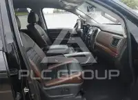 2017 Nissan TITAN фото