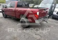 2017 Nissan TITAN фото
