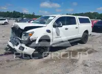 2017 Nissan TITAN фото