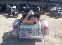 2017 Harley-Davidson FLHTCU фото