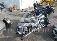 2017 Harley-Davidson FLHTK photo