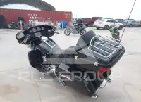2017 Harley-Davidson FLHTCU фото
