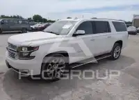 2017 Chevrolet Suburan photo