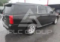2017 Chevrolet Suburan photo