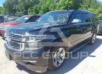 2017 Chevrolet Suburan photo
