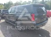 2017 Chevrolet Suburan photo