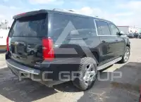 2017 Chevrolet Suburan photo