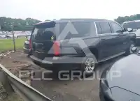 2017 Chevrolet Suburan фото