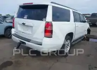 2017 Chevrolet Suburan photo