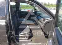 2017 Chevrolet Suburan фото