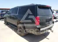 2017 Chevrolet Suburan photo