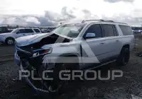 2017 Chevrolet Suburan photo