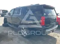 2017 Chevrolet Suburan photo