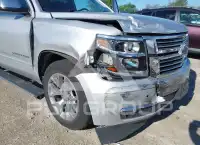 2017 Chevrolet Suburan photo