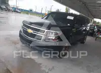 2017 Chevrolet Suburan photo
