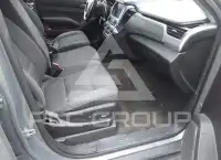 2017 Chevrolet Suburan фото