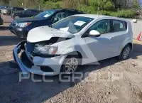 2017 Chevrolet Sonic фото