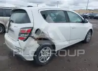 2017 Chevrolet Sonic фото