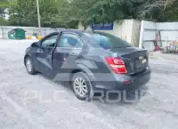 2017 Chevrolet Sonic фото