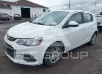 2017 Chevrolet Sonic фото