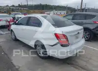 2017 Chevrolet Sonic фото
