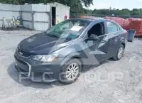 2017 Chevrolet Sonic фото