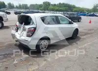 2017 Chevrolet Sonic фото