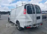 2017 Chevrolet Express фото