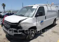 2017 Chevrolet Express photo