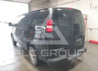 2017 Chevrolet Express photo