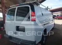 2017 Chevrolet Express фото